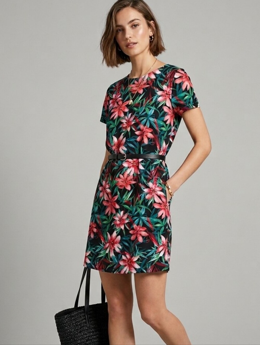 Forever 21 Mini Dress With Vibrant Tropical Floral Print Size M